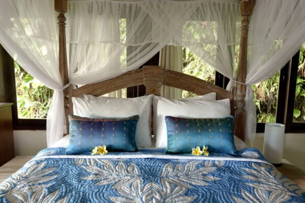 7d0a2e8e-a860-4c76-8807-3abbf003a8fa