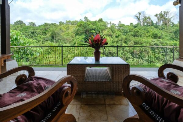 e1a9acde-b853-4617-9c2c-297d12f1bce8