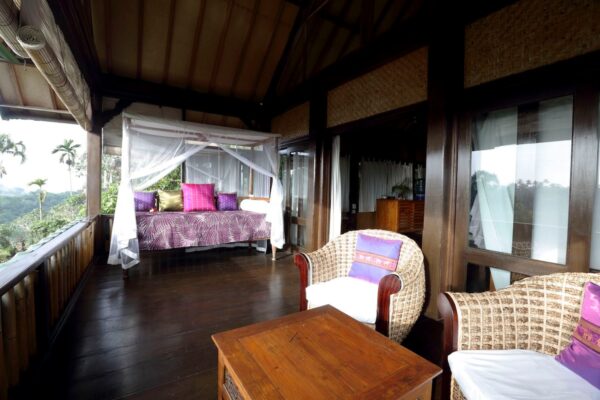 ef31aeac-e2d5-4b7c-8f00-6be3bd73f37d